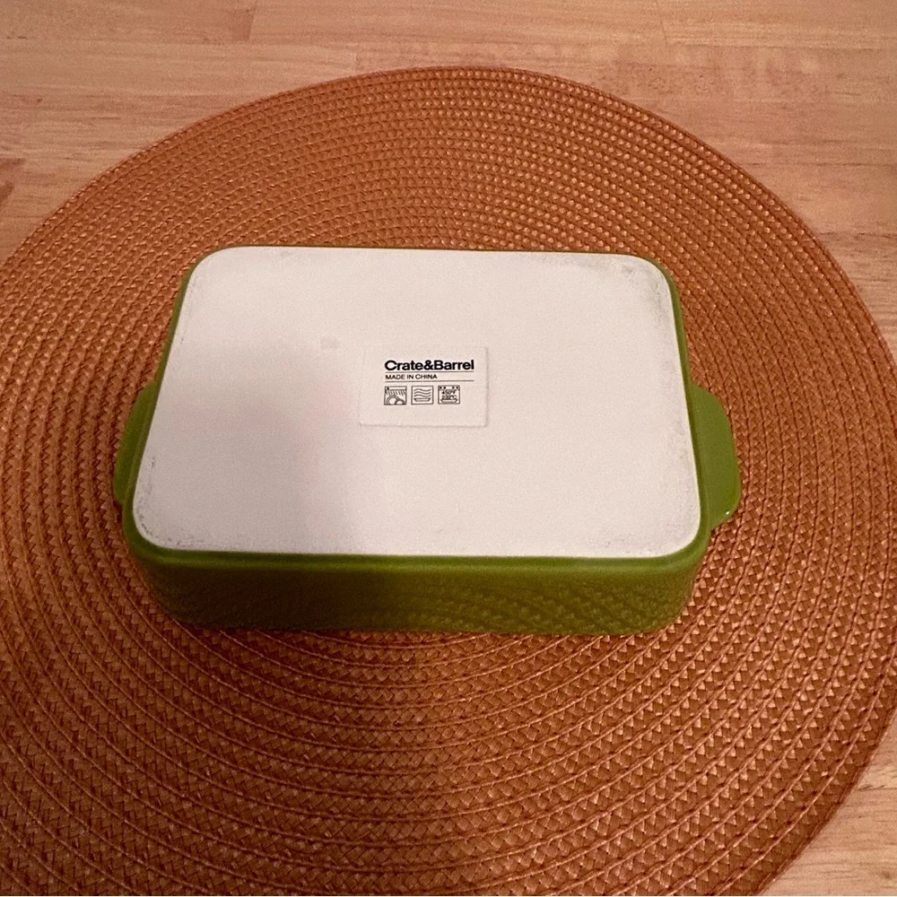 Crate & Barrel Avery Ceramic Baking Dish Green With White Interior & Handles